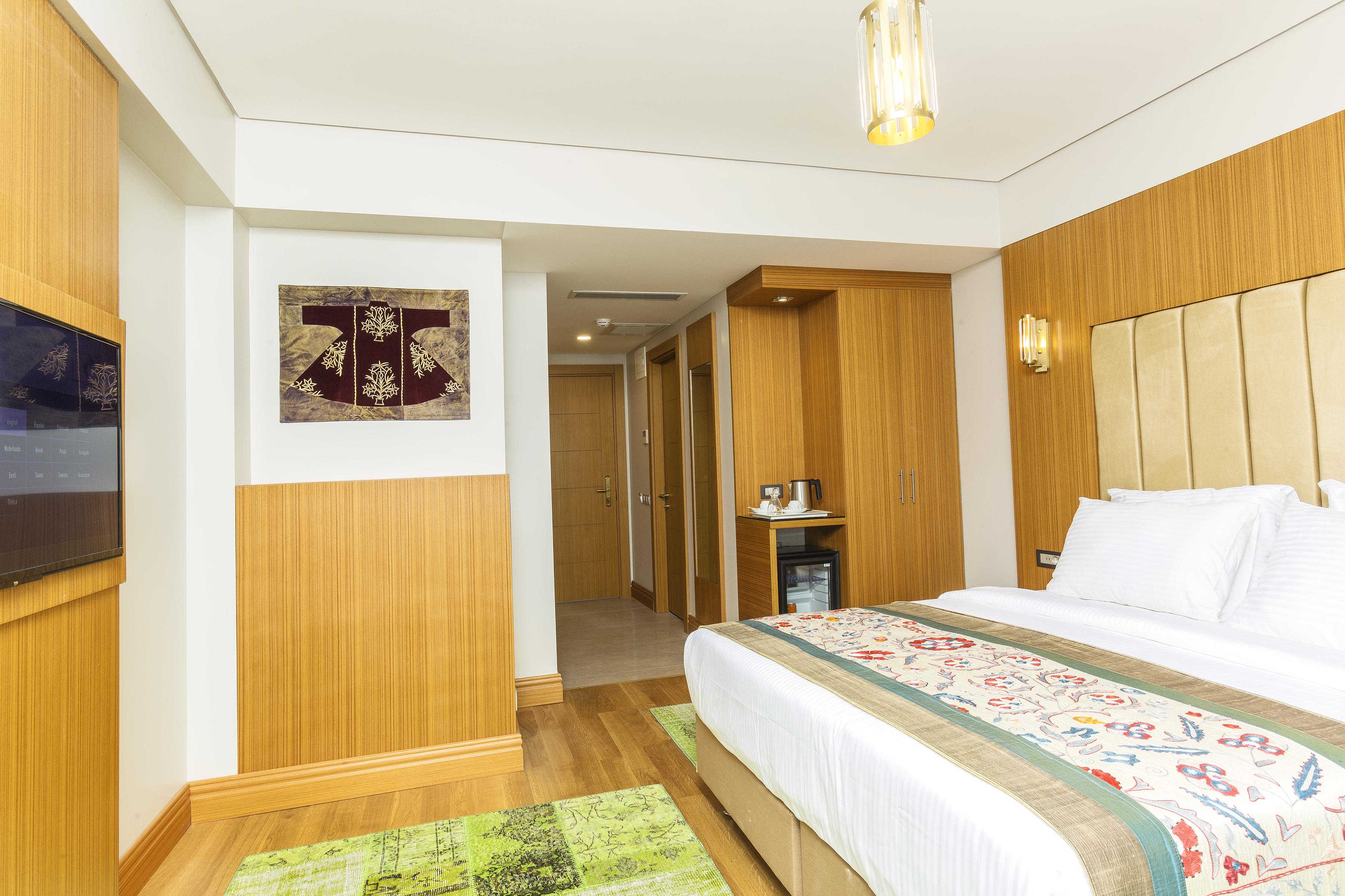 Obelisk Hotel & Suites Istanbul Exterior photo